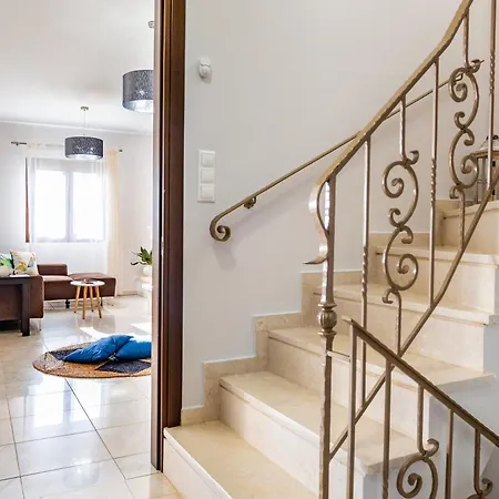 Luxurious With Private Pool Villa Makry Gialos (Crete)