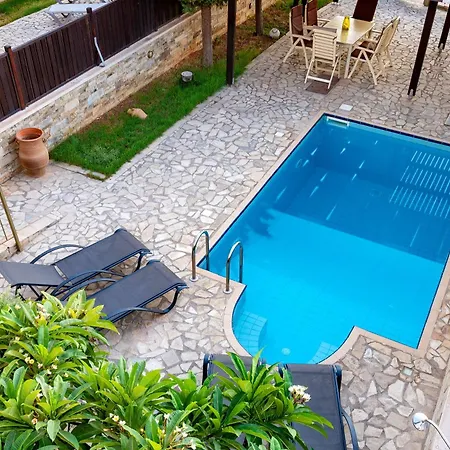 Luxurious With Private Pool *